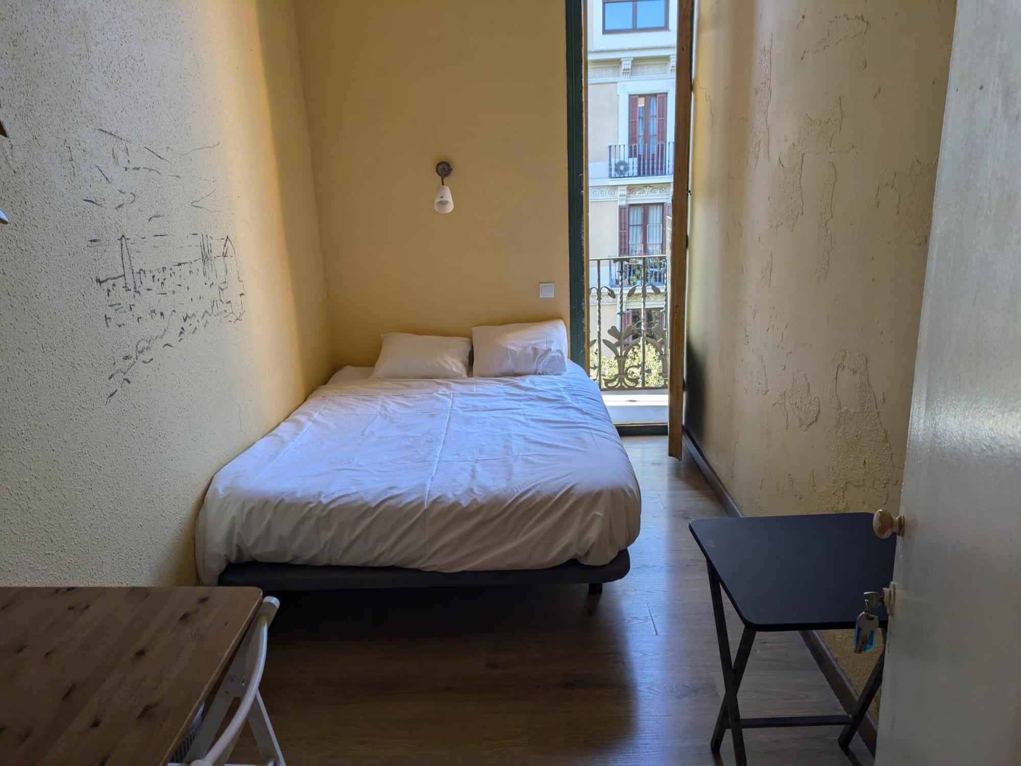 Double Room with Shared Bathroom,1649908905:JPEG